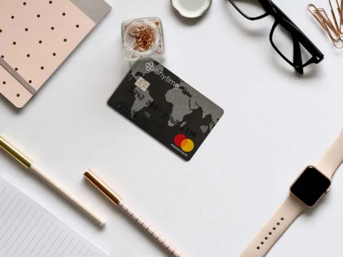 Une carte de la banque pour auto entrepreneur Anytime