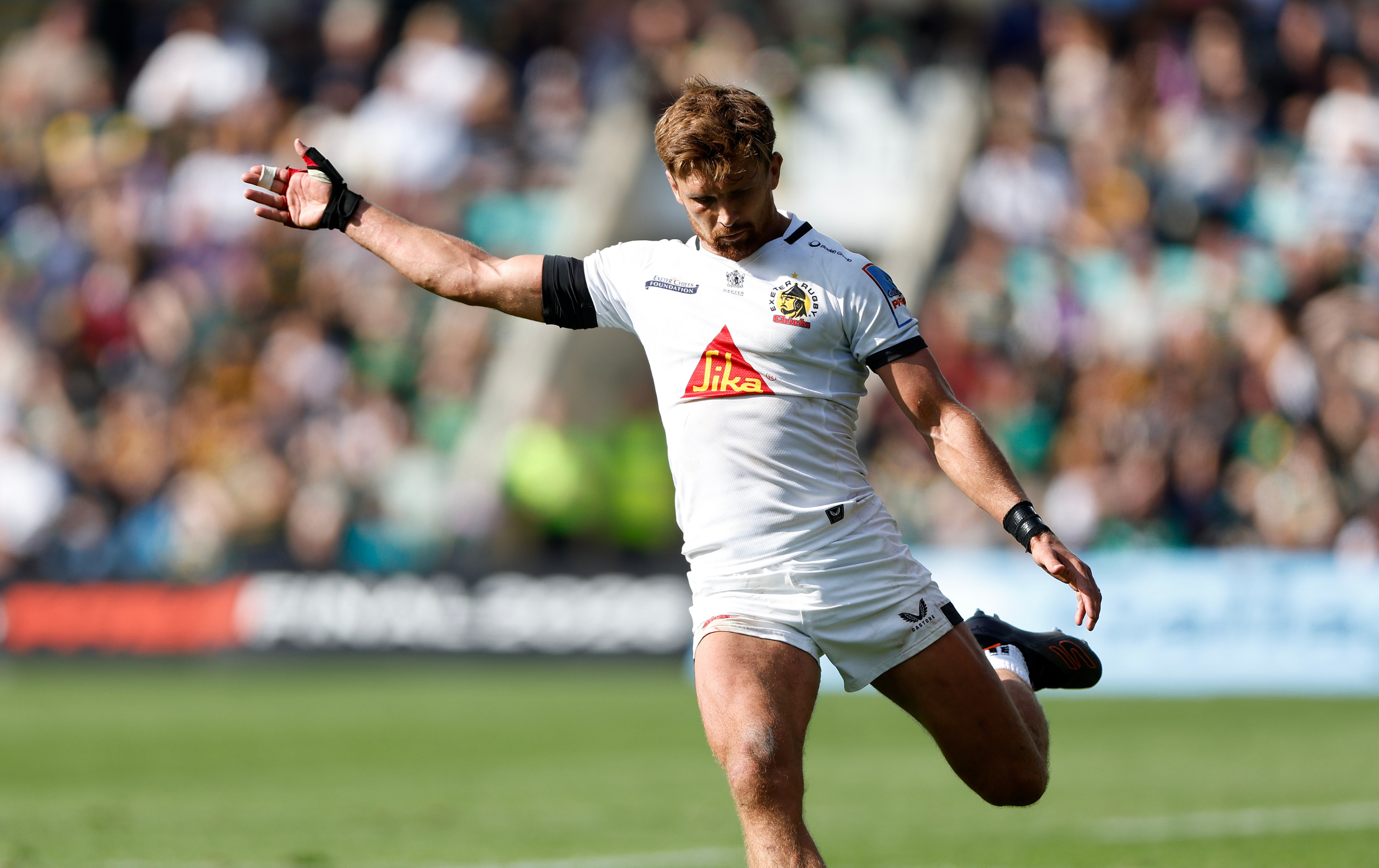 Team news: International contingent return for Sale trip