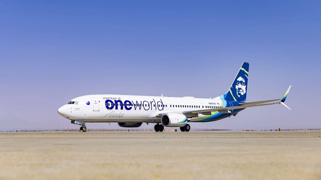 Alaska Plane with oneworld livery