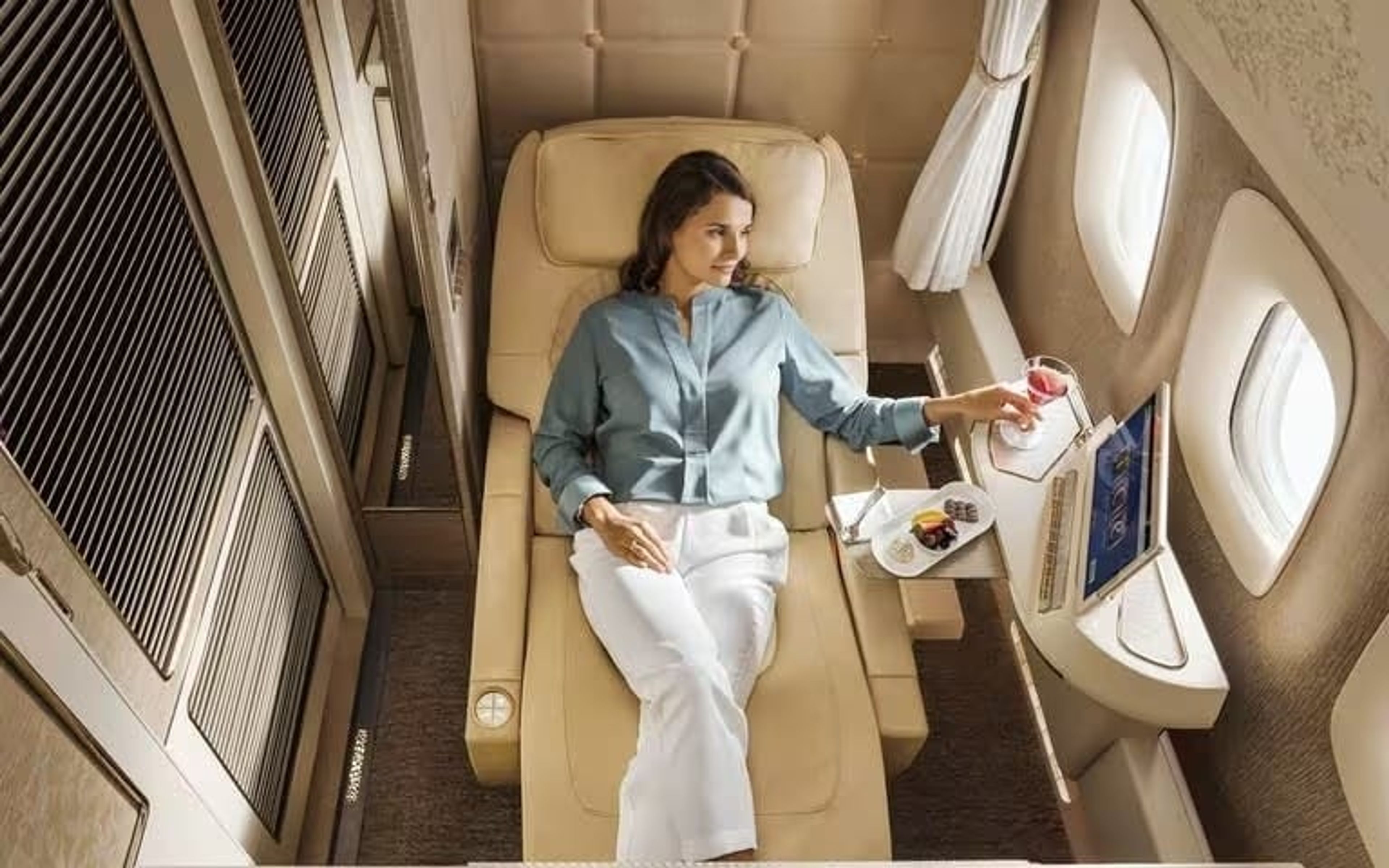 A photo of Emirates' luxurious first-class suite