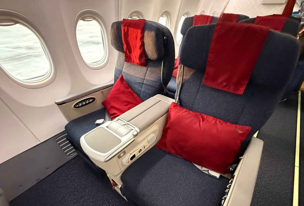 Garuda 737 business class