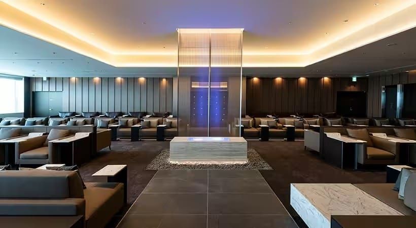 ANA business-class lounge in Tokyo