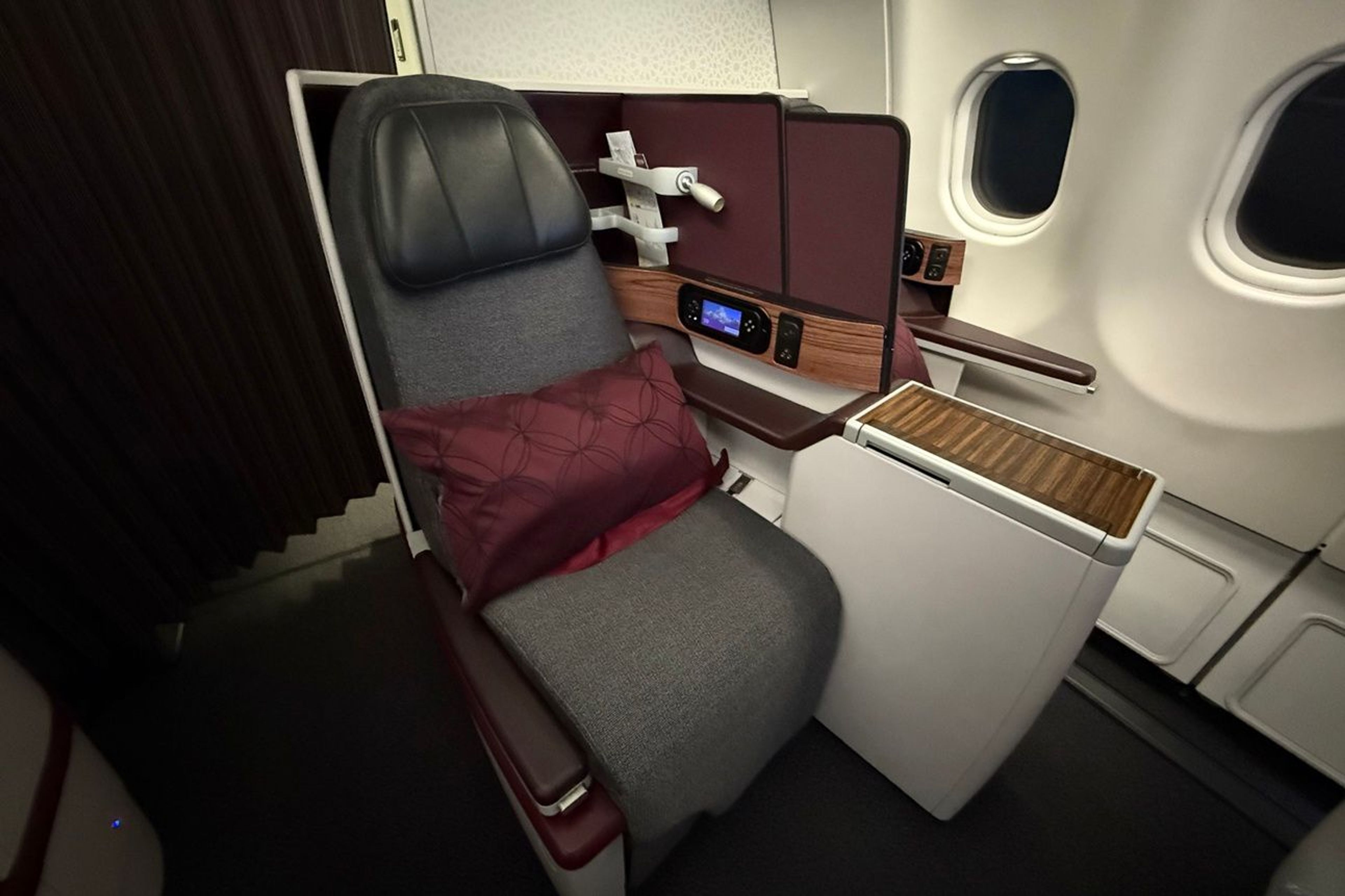 Qatar business-class seat