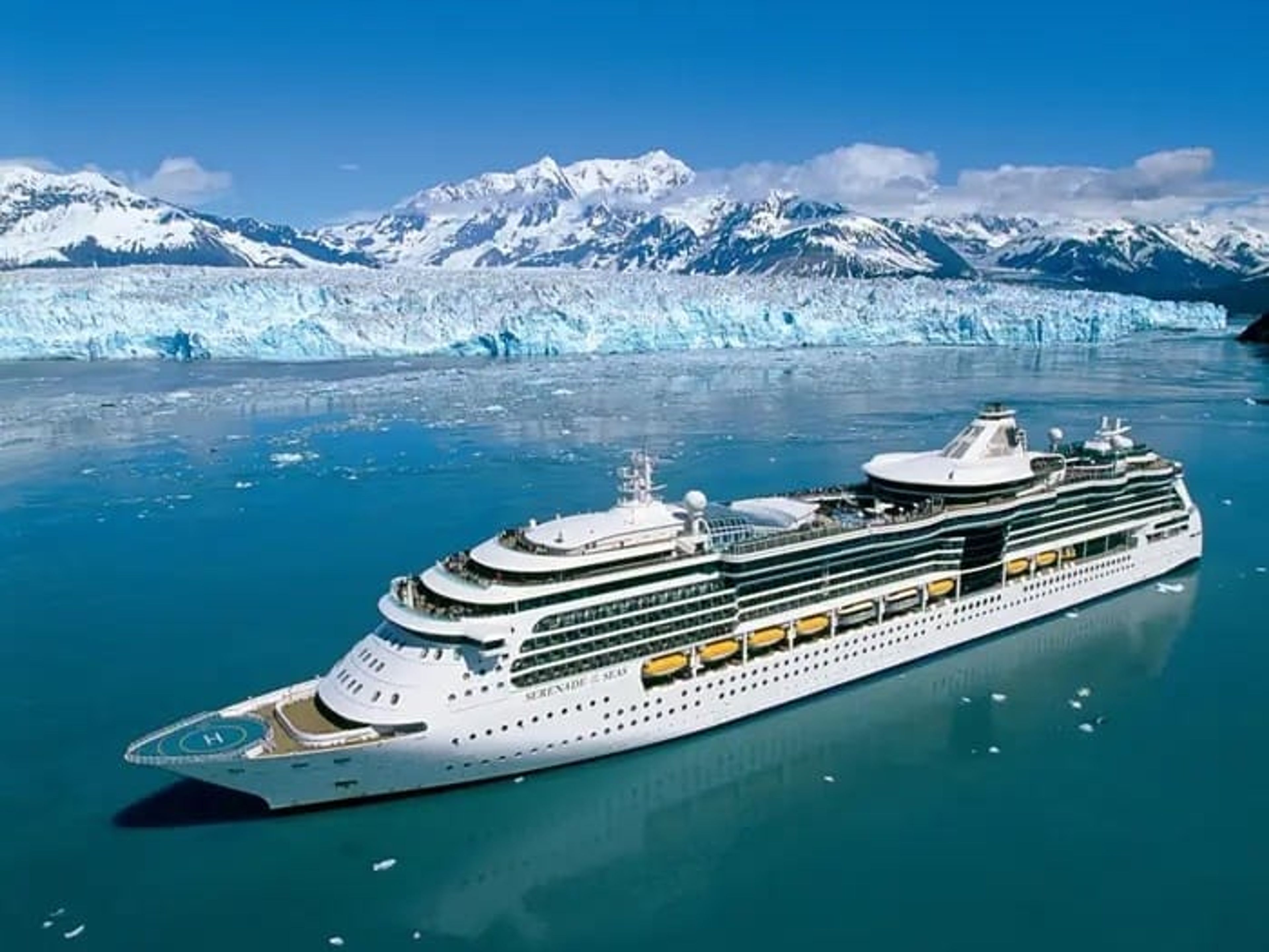 Photo of a cruise ship