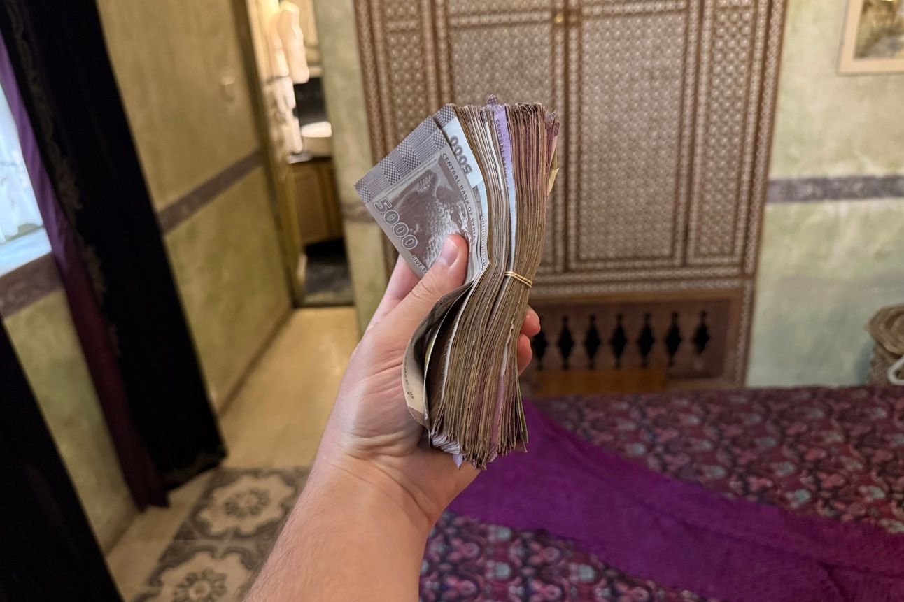 Stack of Syrian money