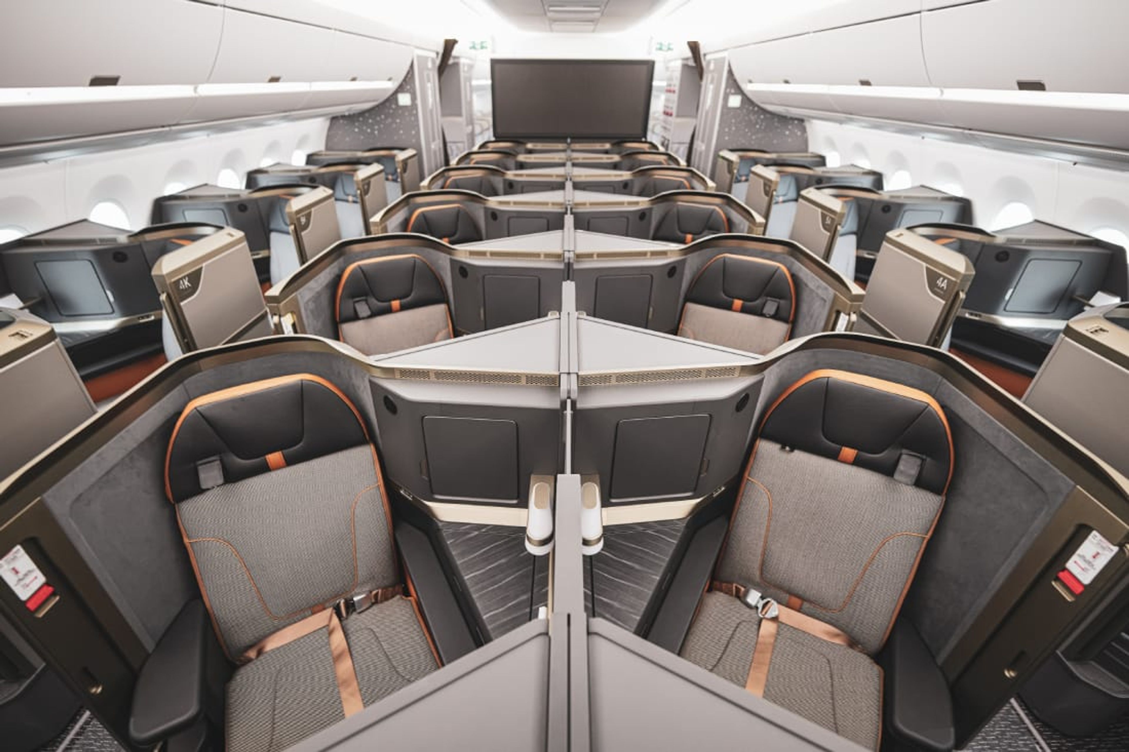 Starlux Business Class
