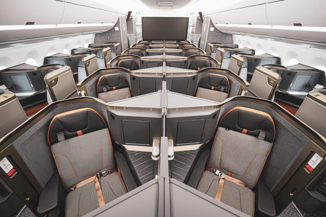 Starlux Business Class