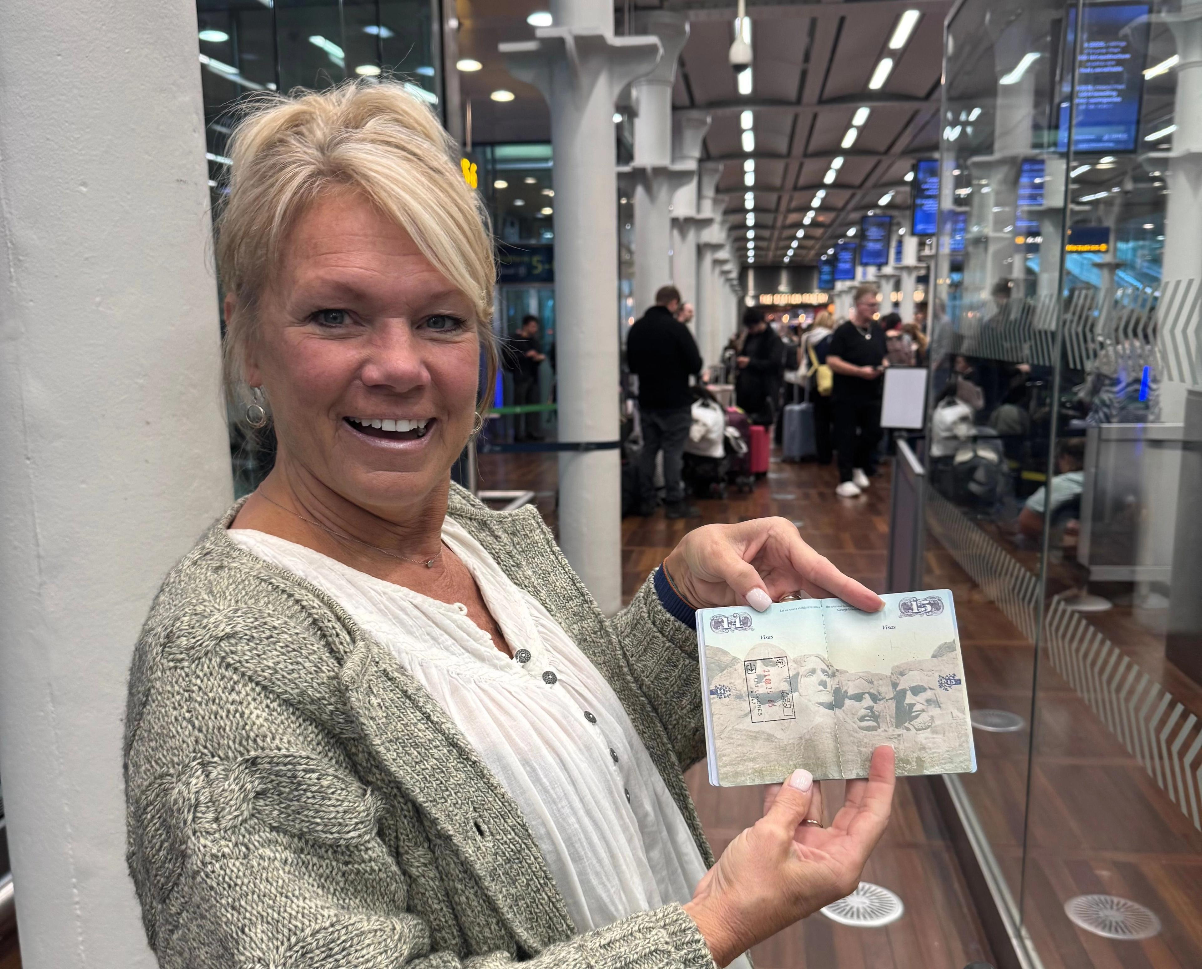 Her very first passport stamp 🥹