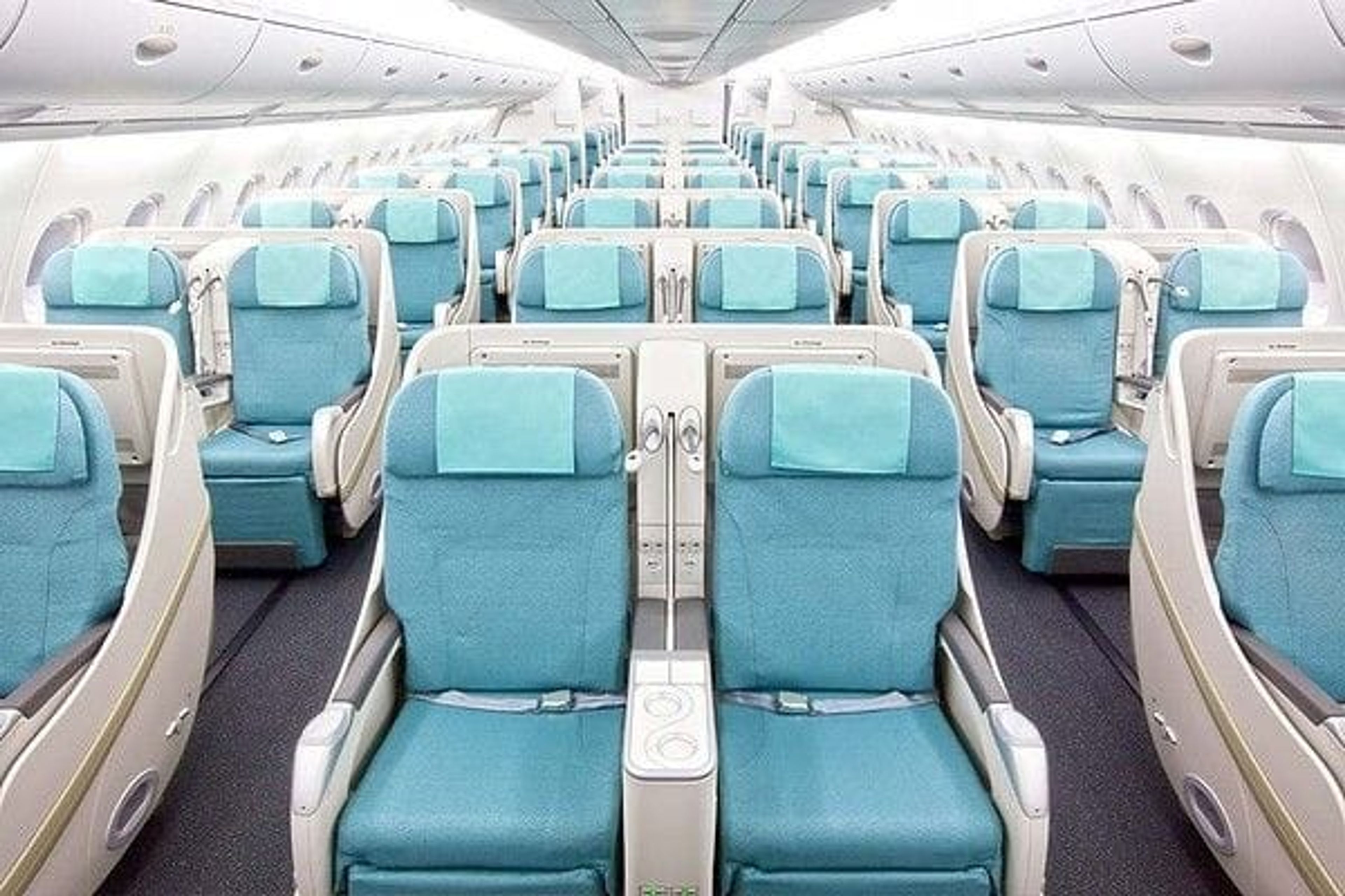 Photo of Korean Air business-class cabin