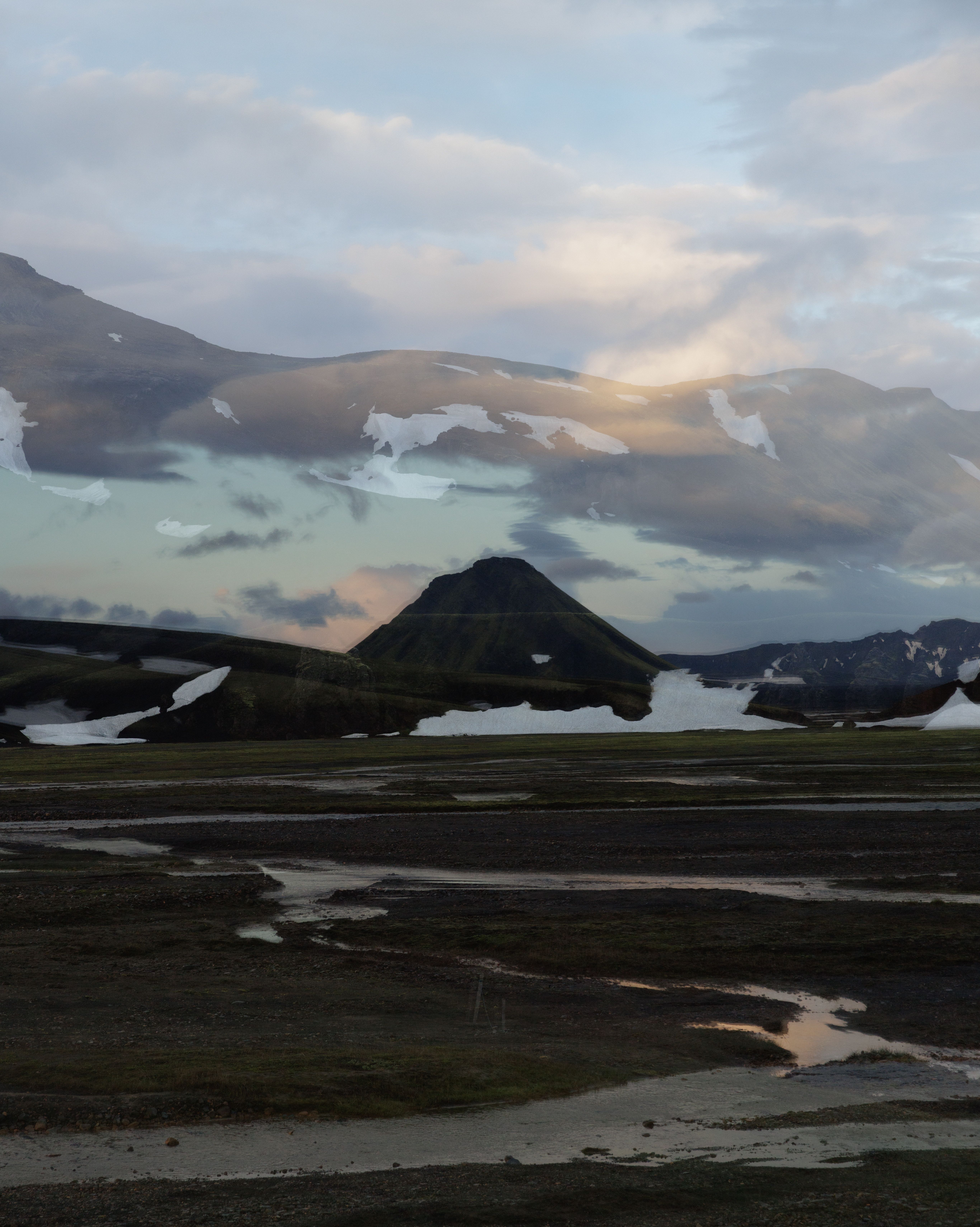 Mælifell and Strutur