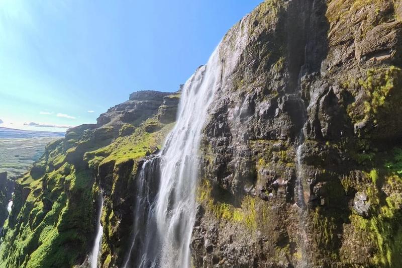 Single day hikes Iceland