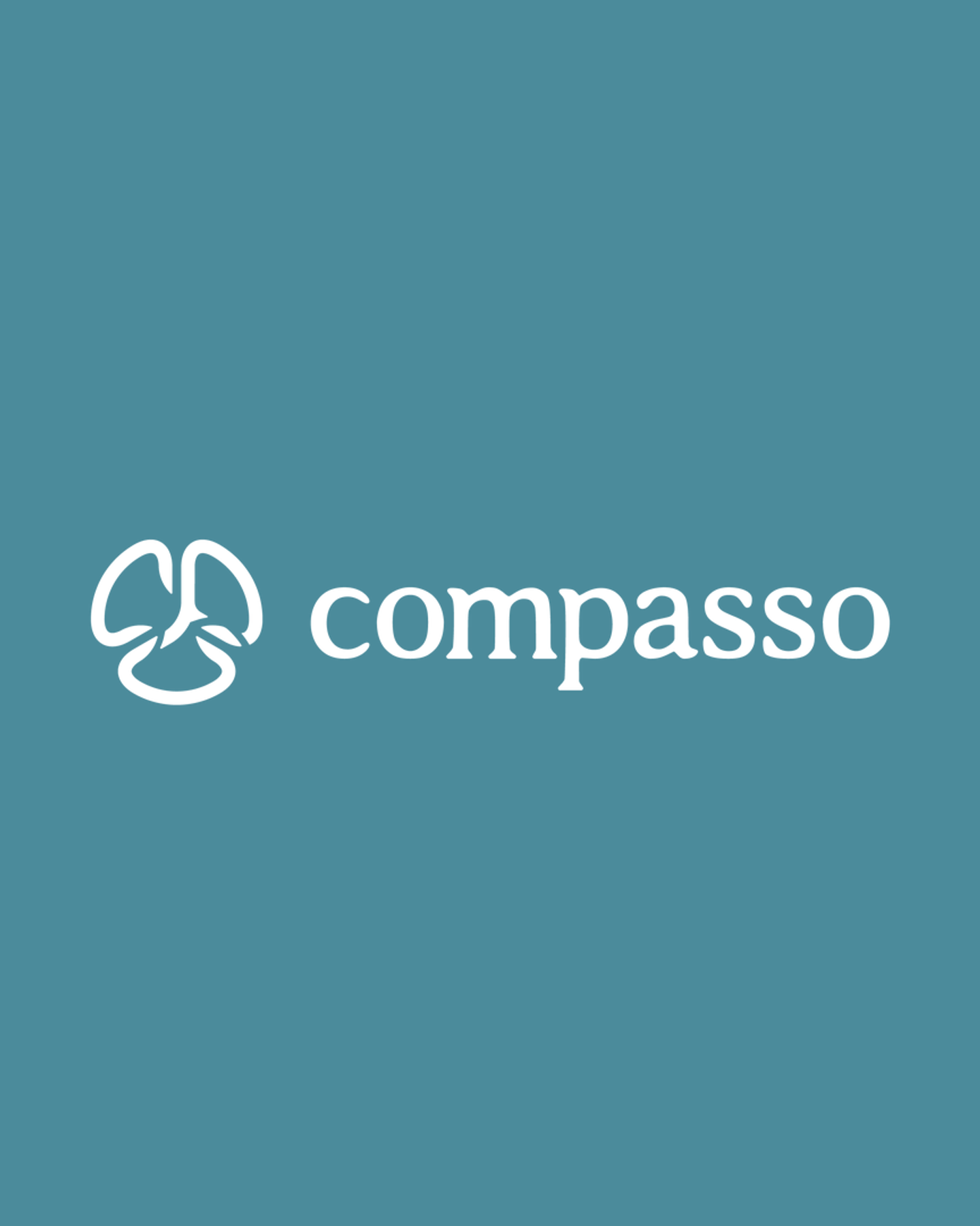 Compasso 白色橫式標誌置於品牌藍綠底