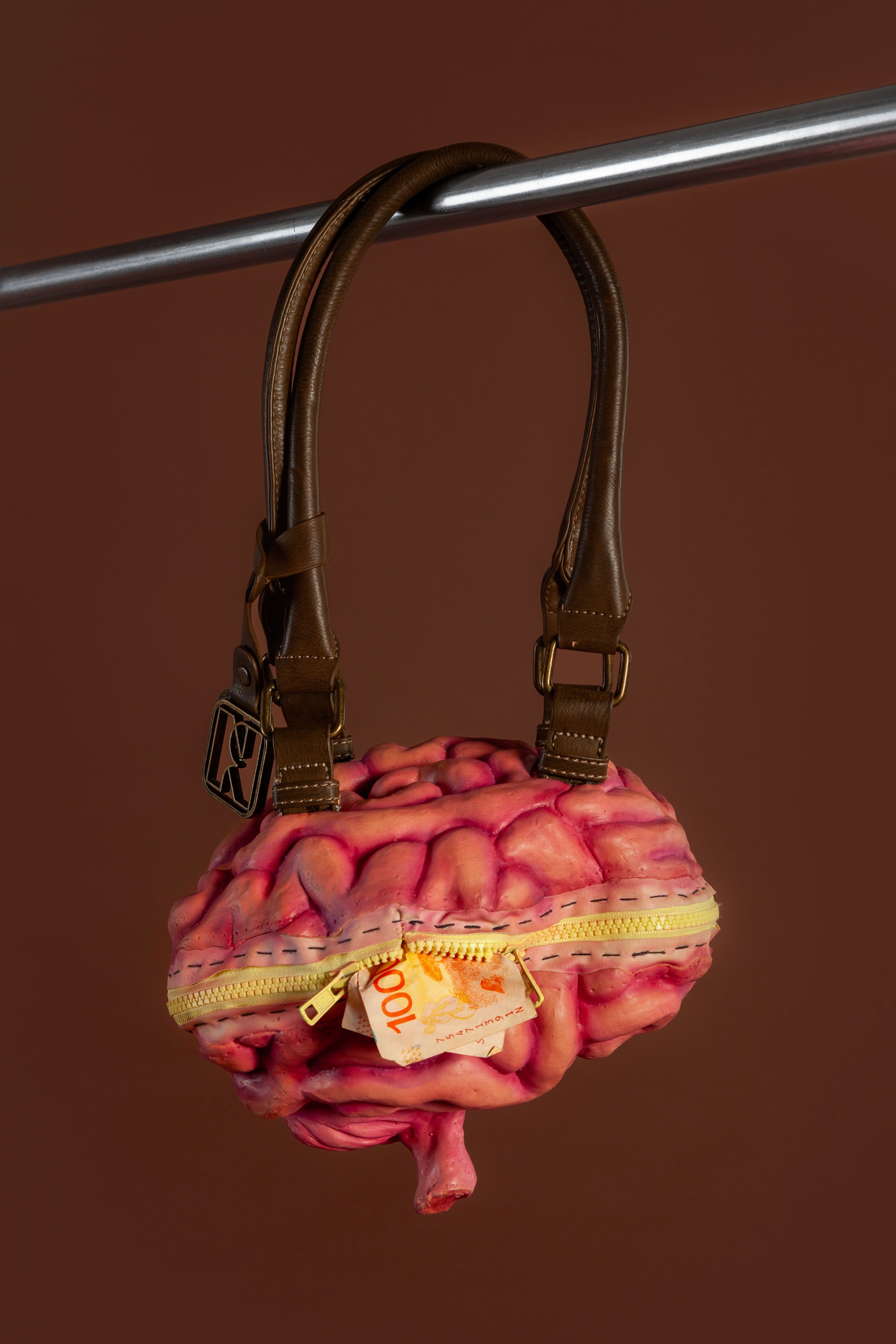 https://cdn.sanity.io/images/iudus7vh/production/96dc1fb973ffd43dcefc9ddc5dbb6c306ebc5b08-3395x5092.jpg