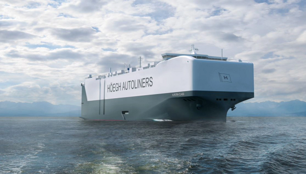 hoegh autoliners white vessel