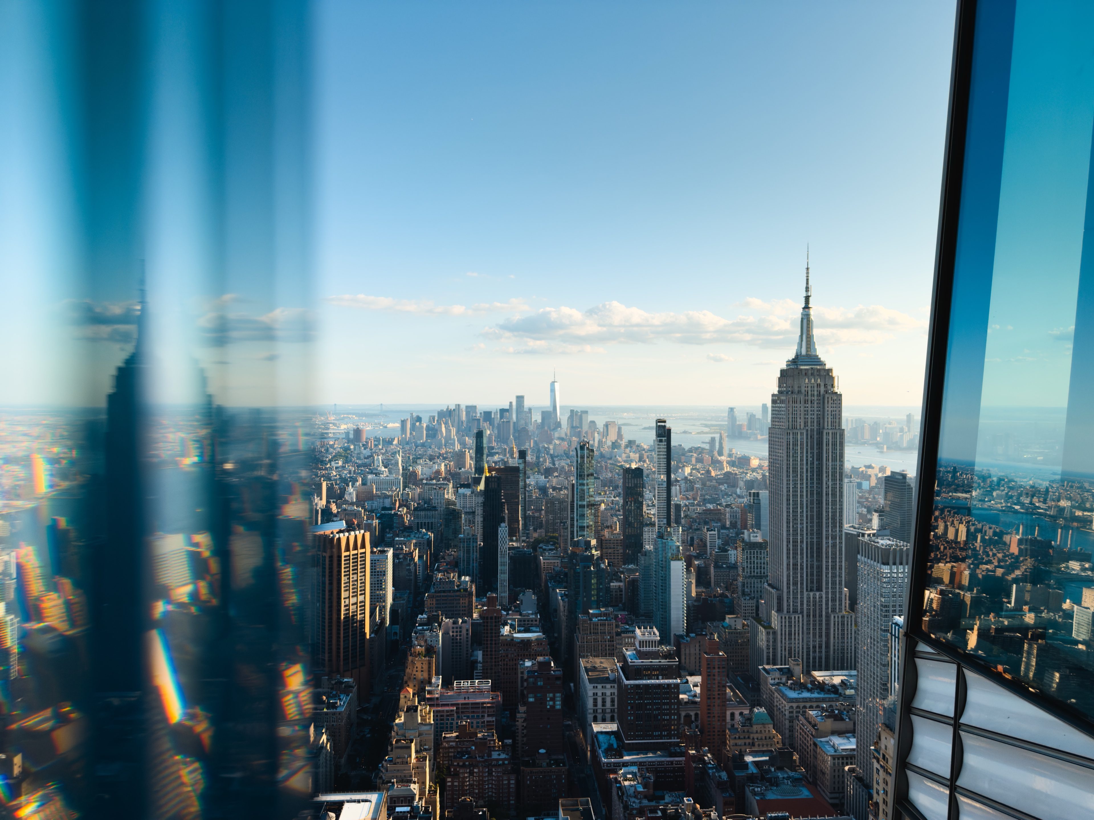 Manhattan and the Empire State Building seen from the summit venue