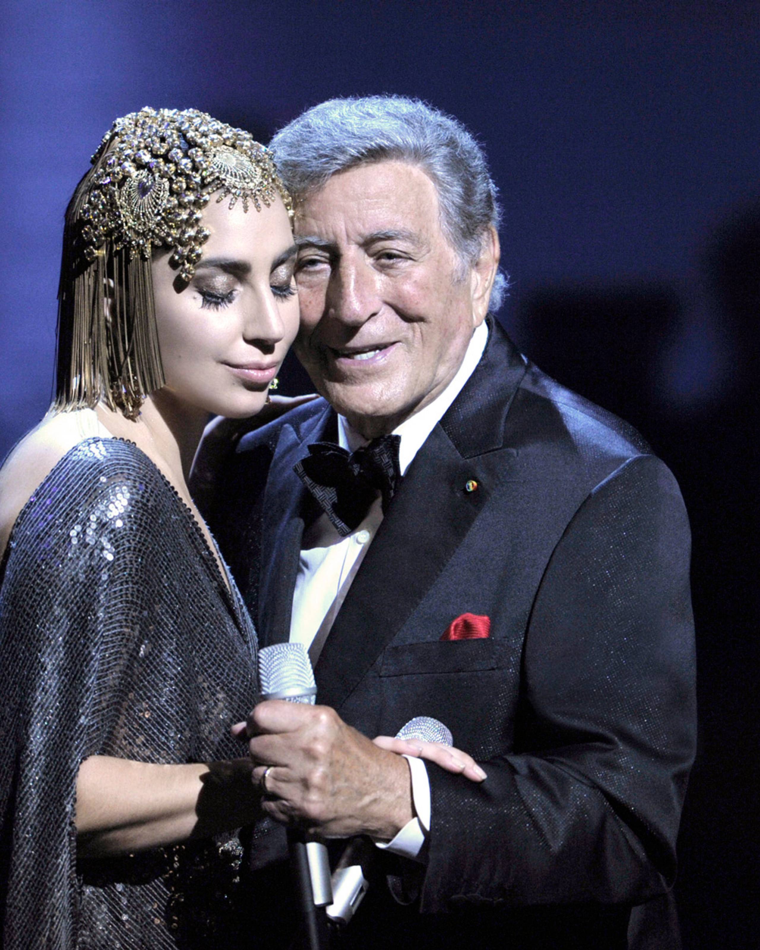 Lady Gaga performing with Tony Bennett