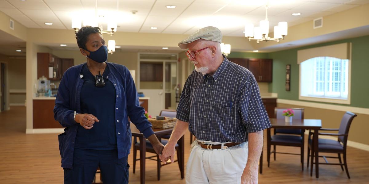 Responding Instead of Reacting; Tips for Dementia Care While In Crisis Responding Instead of Reacting; Tips for Dementia Care While In Crisis