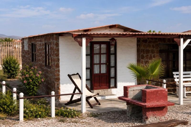 Bungalow Palmeras Chico frente al mar en Hotel Las Aldas, Áncash