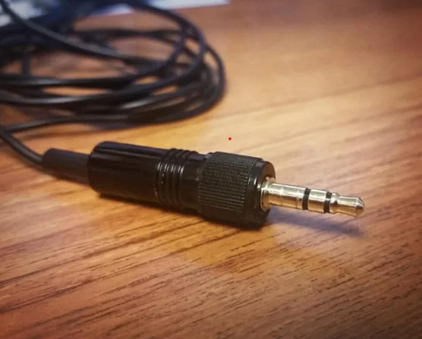 My New ME2 Won’t Plug Into My Camera!