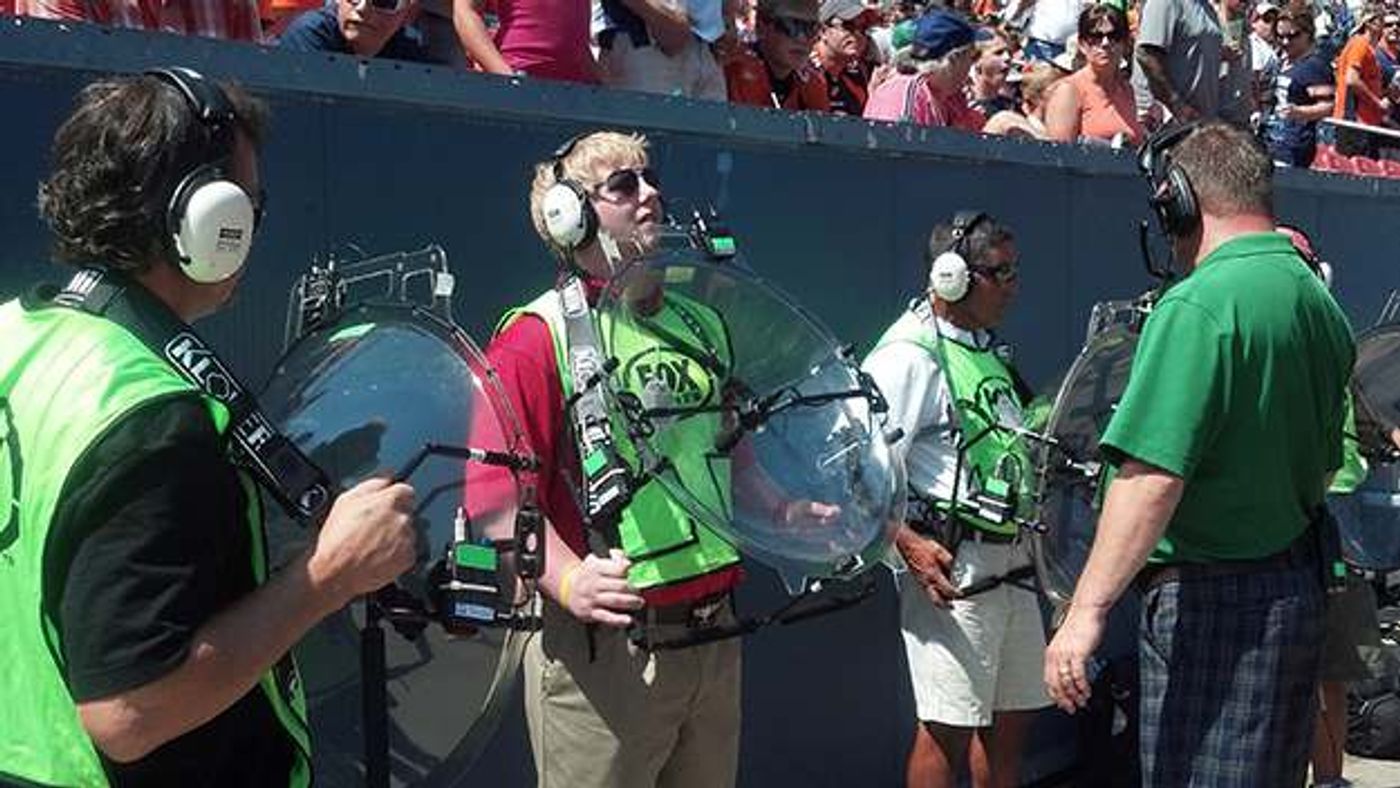 KLOVER MiK 26 Parabolic Microphone Makes NFL Debut