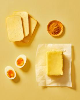 Gul mat som ost, smør og egg.