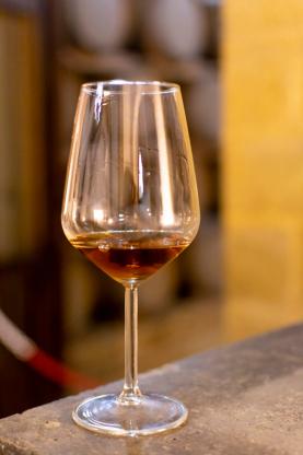 Et glass med sterkvinen Marsala.