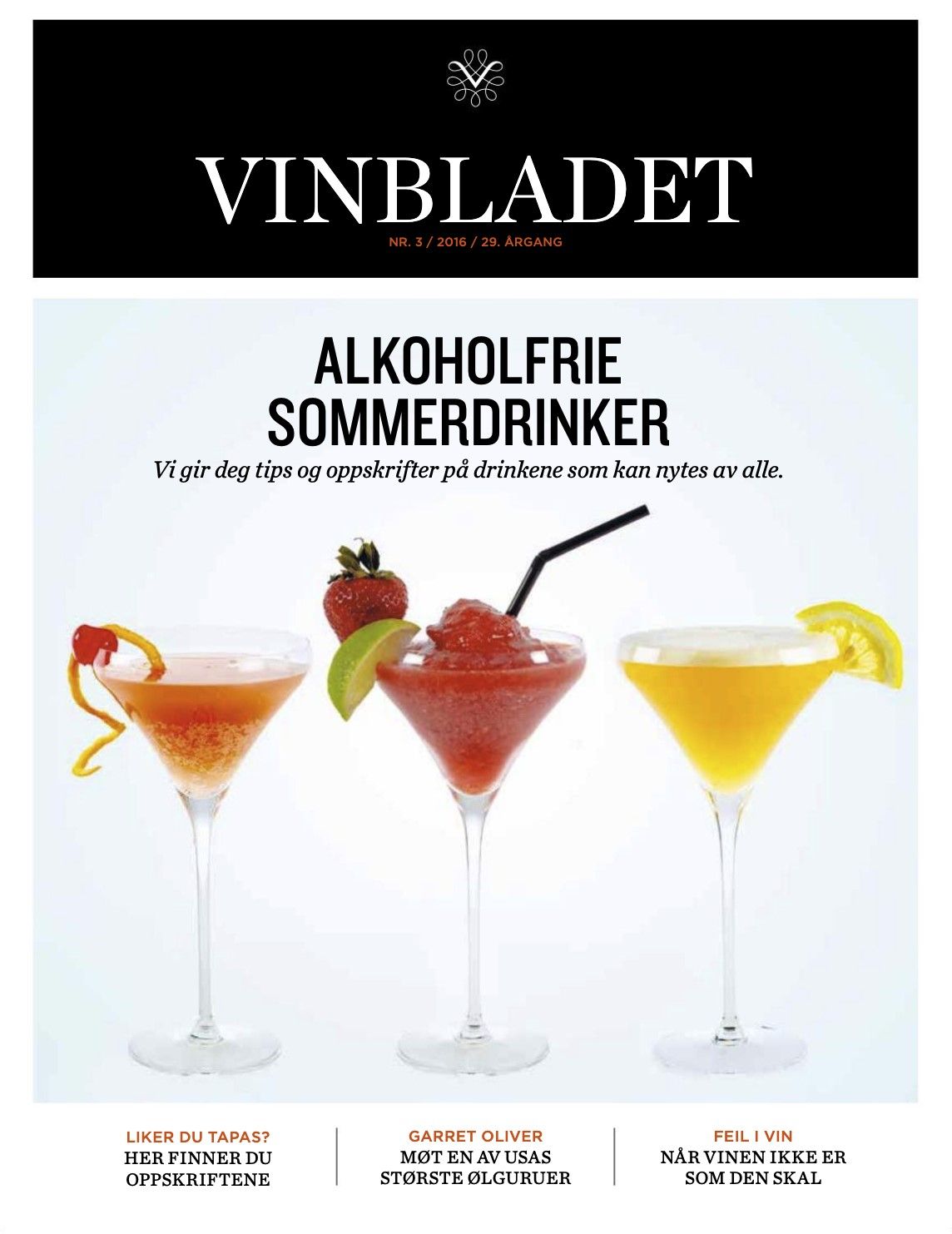 Magasinforside med tre fargerike drinker i stettglass.