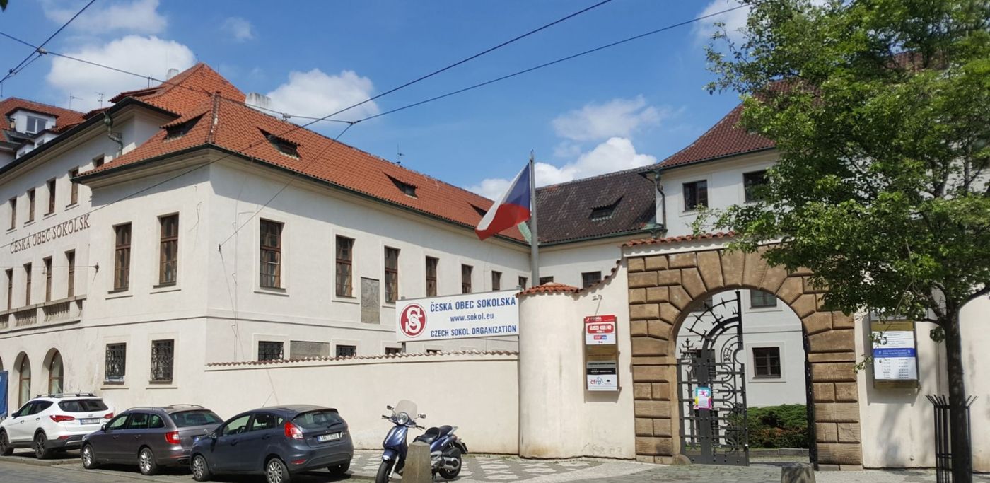 tyrsuv dům
