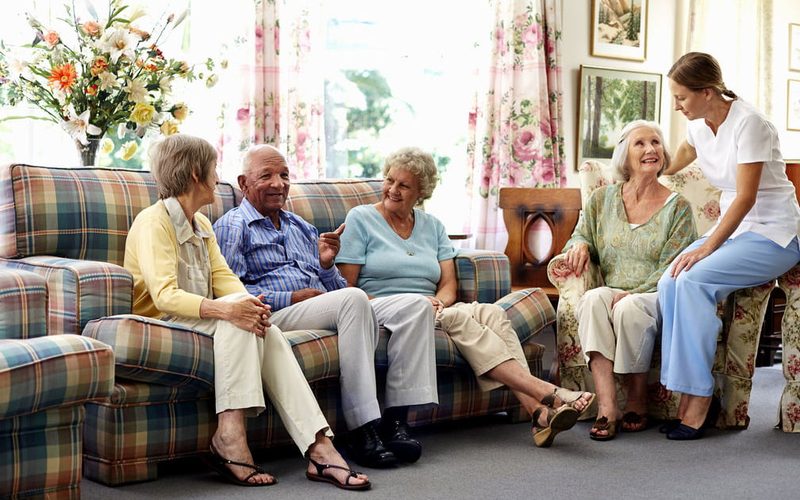 How to Choose 55 and Over Senior Apartments