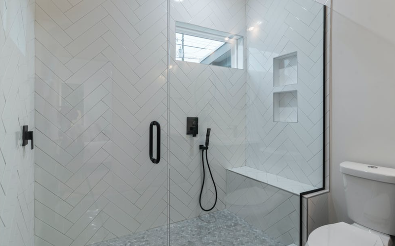 Choosing The Right Walk-In Showers for Seniors
