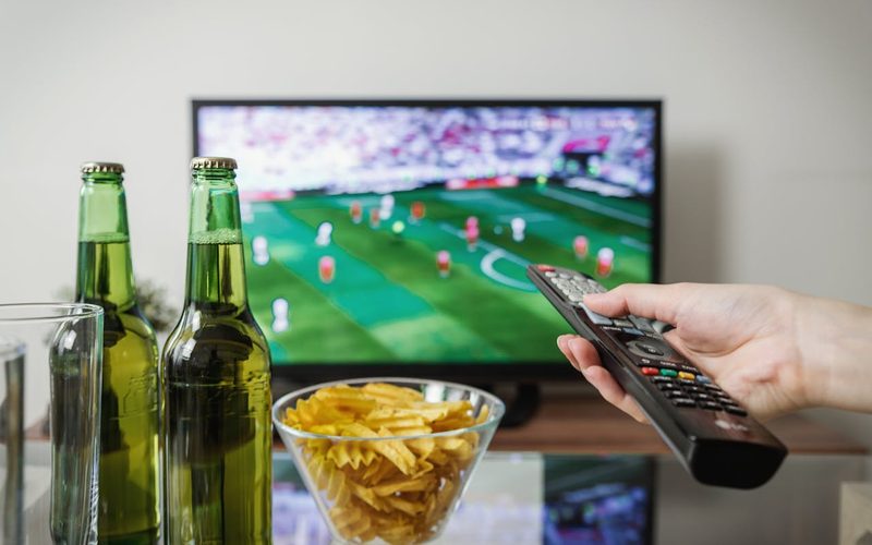 The Best Spectrum TV Packages for Seniors: Simple Guide & Prices