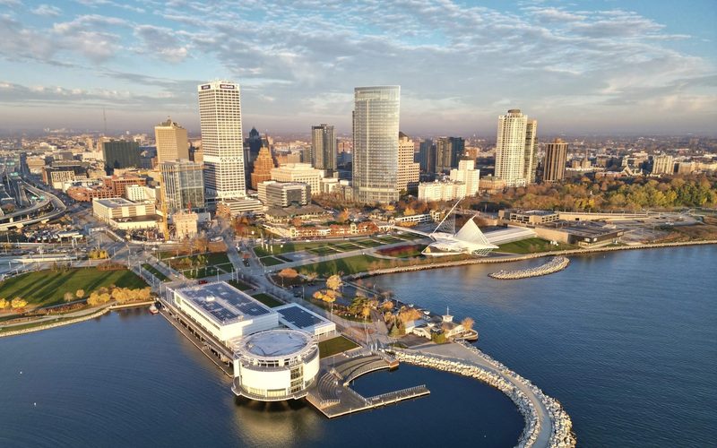 9 Family-Approved Retirement Communities in Milwaukee for 2026