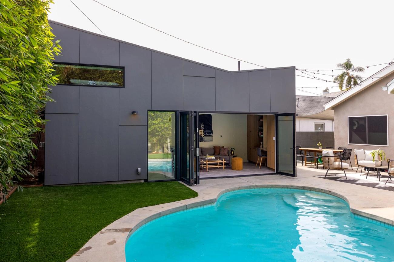 Why ADU Tiny Homes Are Perfect for Aging Parents [Real Stories]