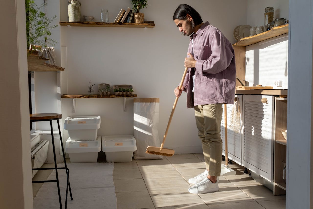 How Homemaker Services Actually Work: Expert Guide for Families 2025