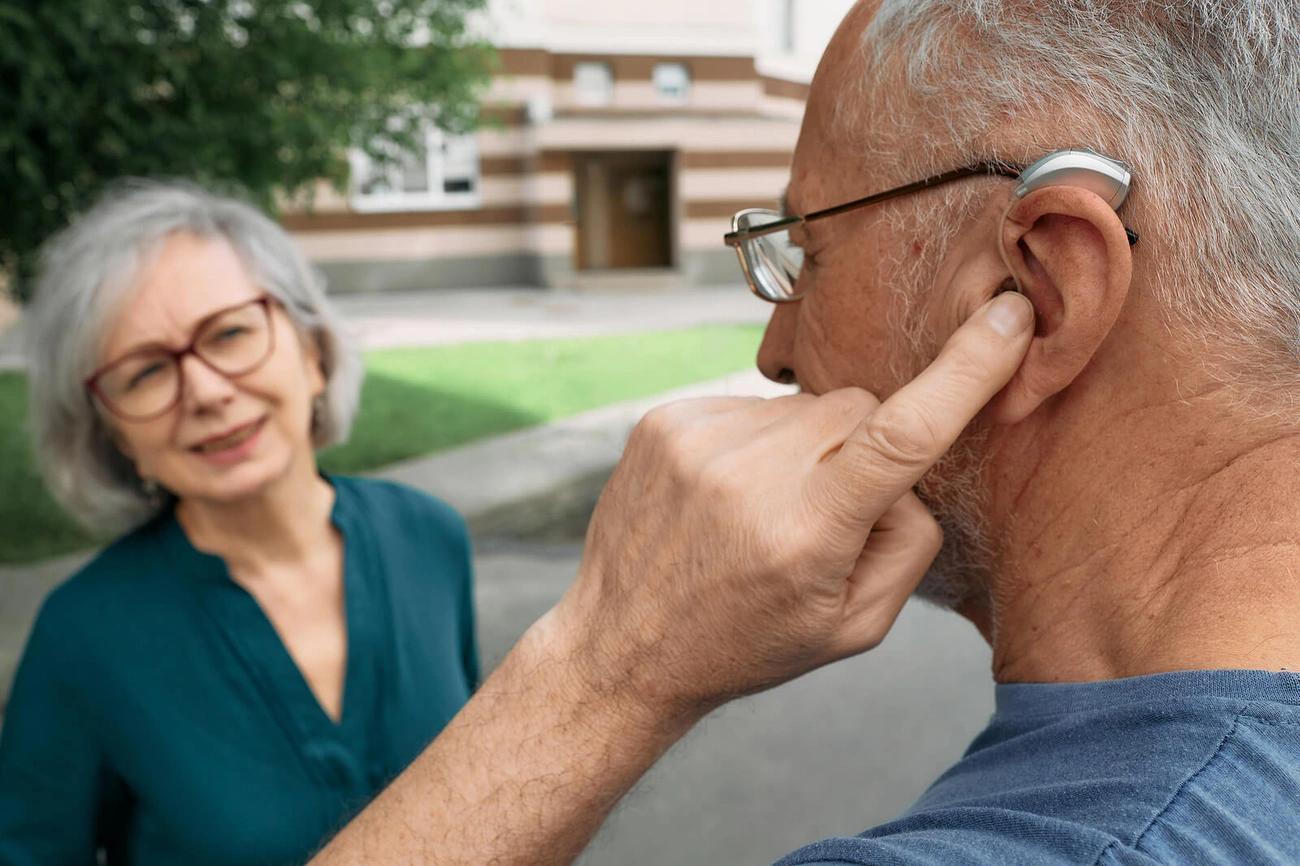 How to Choose a Hearing Aid That Actually Fits Your Lifestyle: Expert Tips