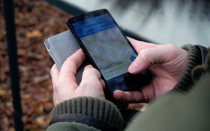 The Best GPS Tracking Device for Seniors and How to Use It