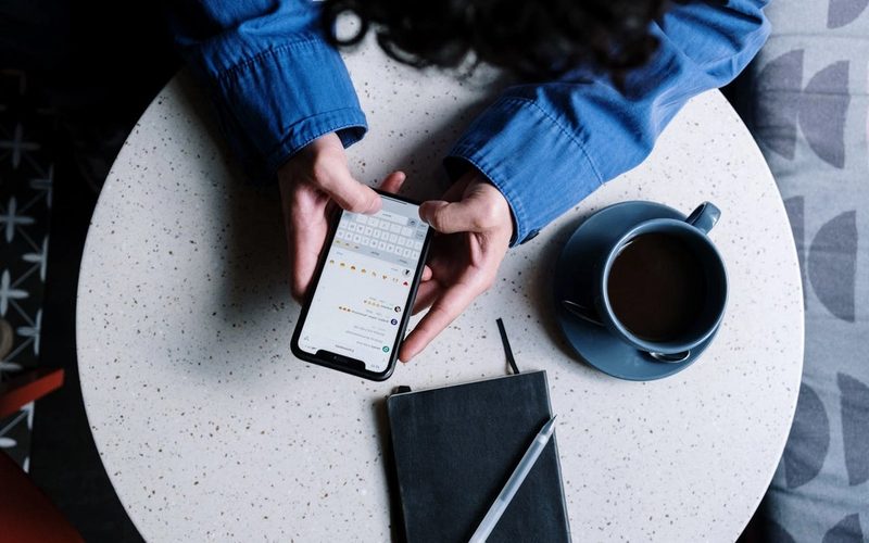 How to Spot Scam Text Messages Before They Empty Your Bank Account