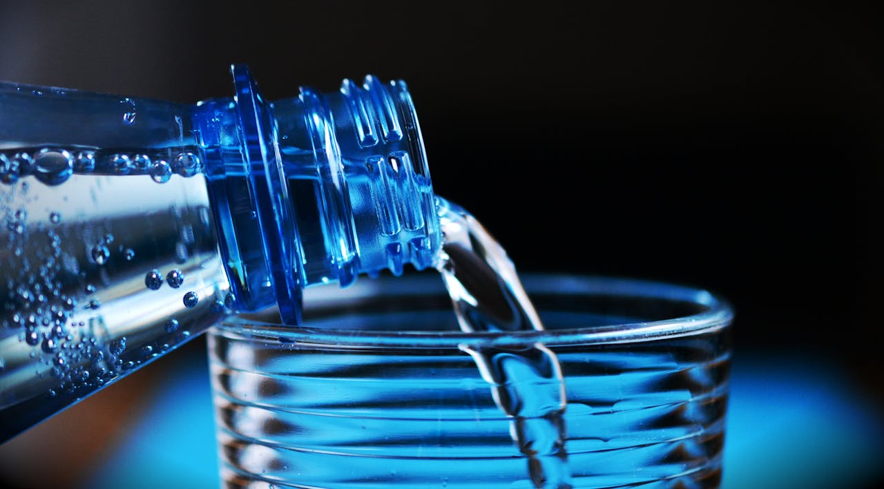 Warning Signs of Dehydration in Elderly: A Guide for Caregivers