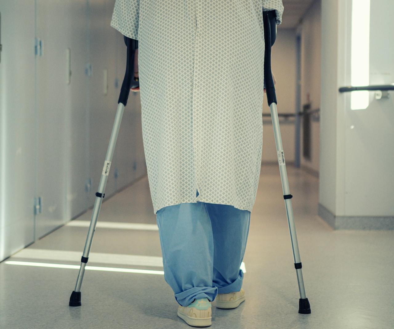 Knee Replacement Recovery Time for Elderly: A Doctor-Approved Timeline