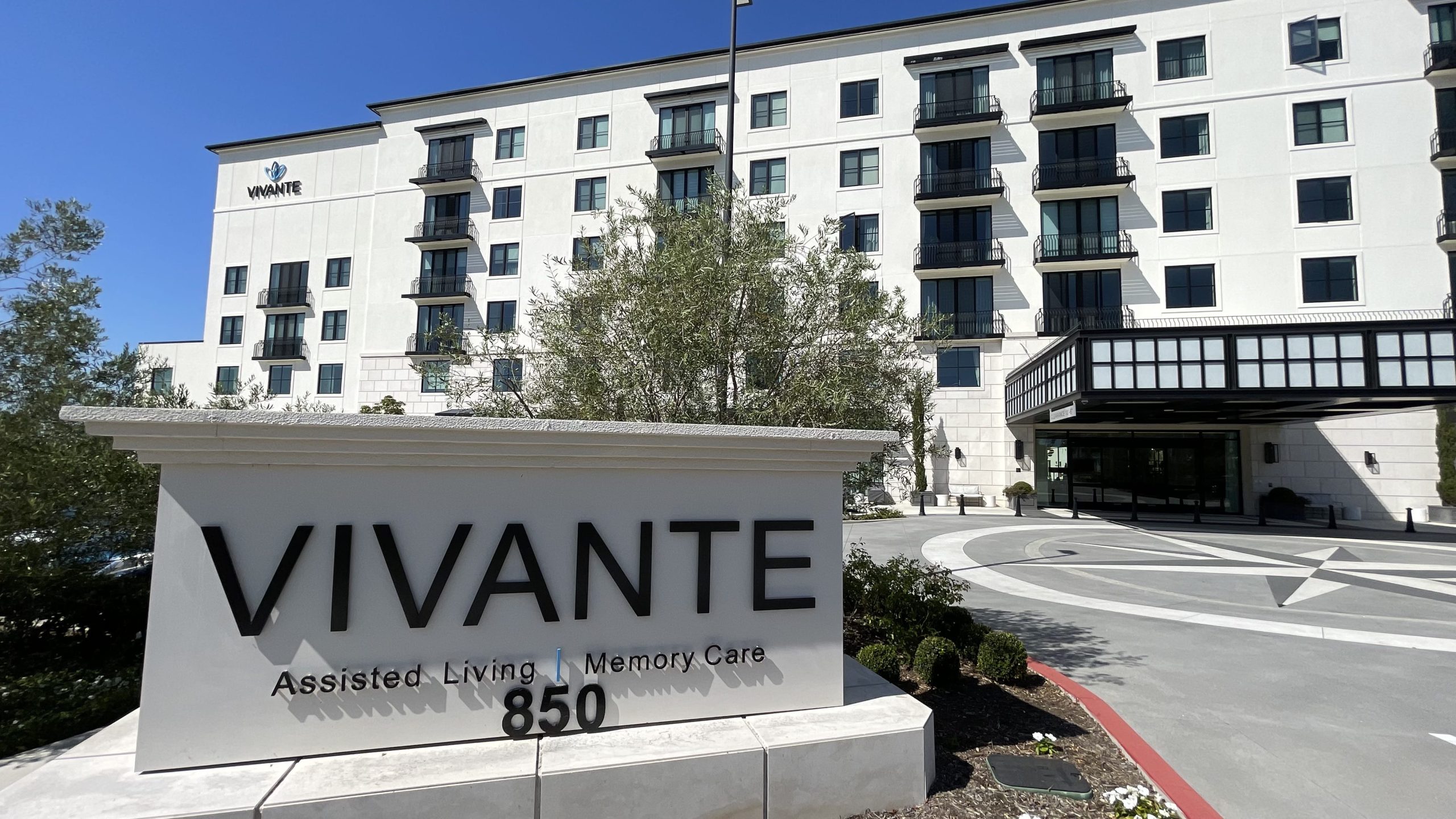 Vivante Newport Center: A Comprehensive Review