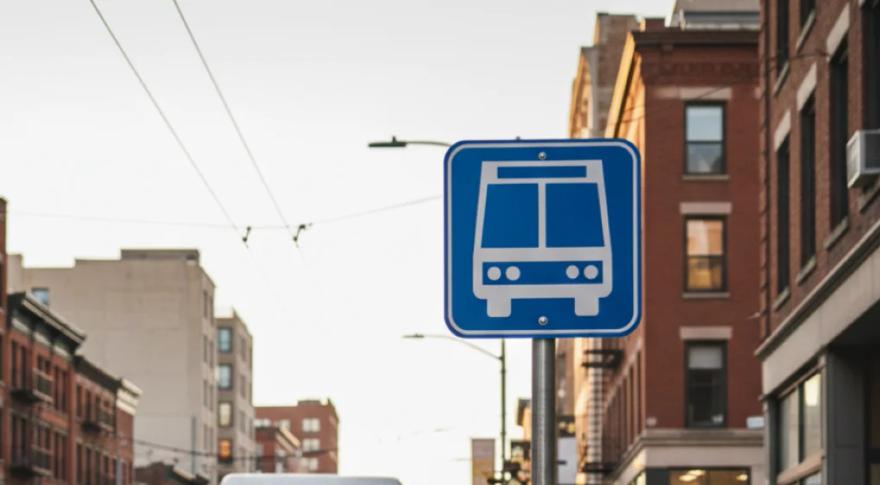 Señales turísticas y de servicios