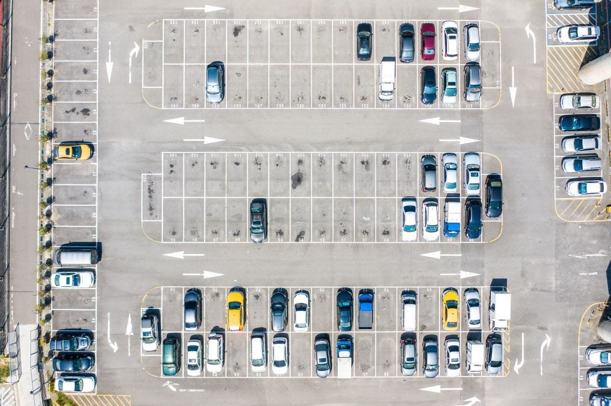 ¿Existen reglas para los estacionamientos?