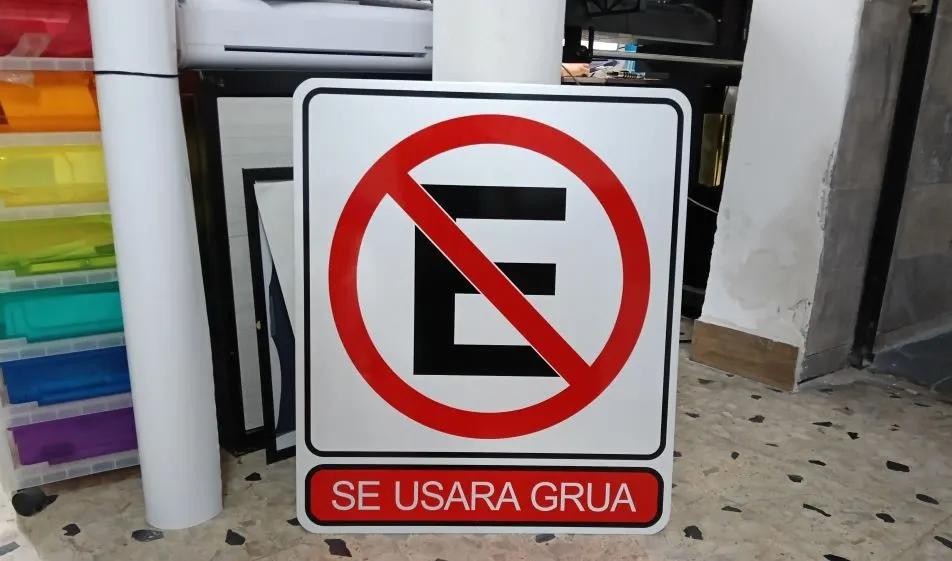 Cómo unir la señalética y marca