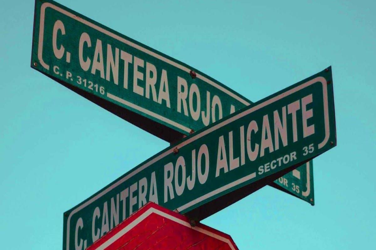 Señales turísticas: Qué tipos existen y cómo deben instalarse