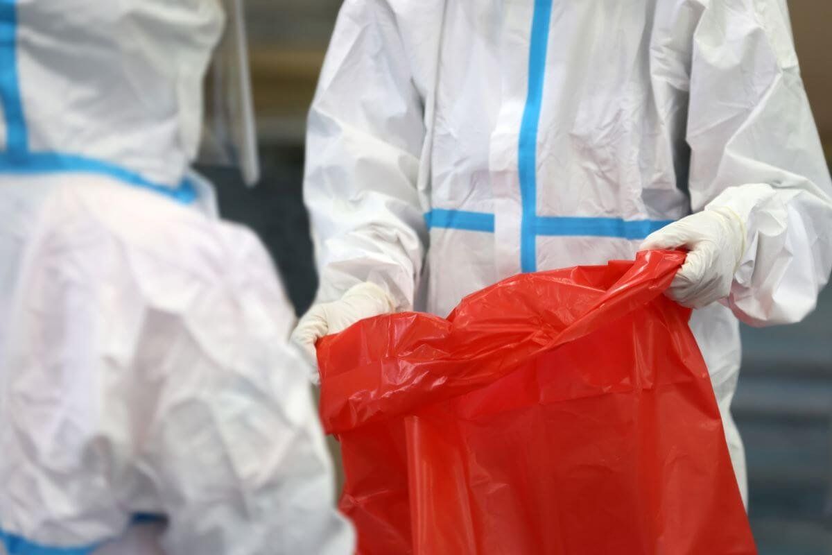Compras de Bolsas RPBI Centralizadas o por Área: ¿Qué es Mejor para un Hospital?
