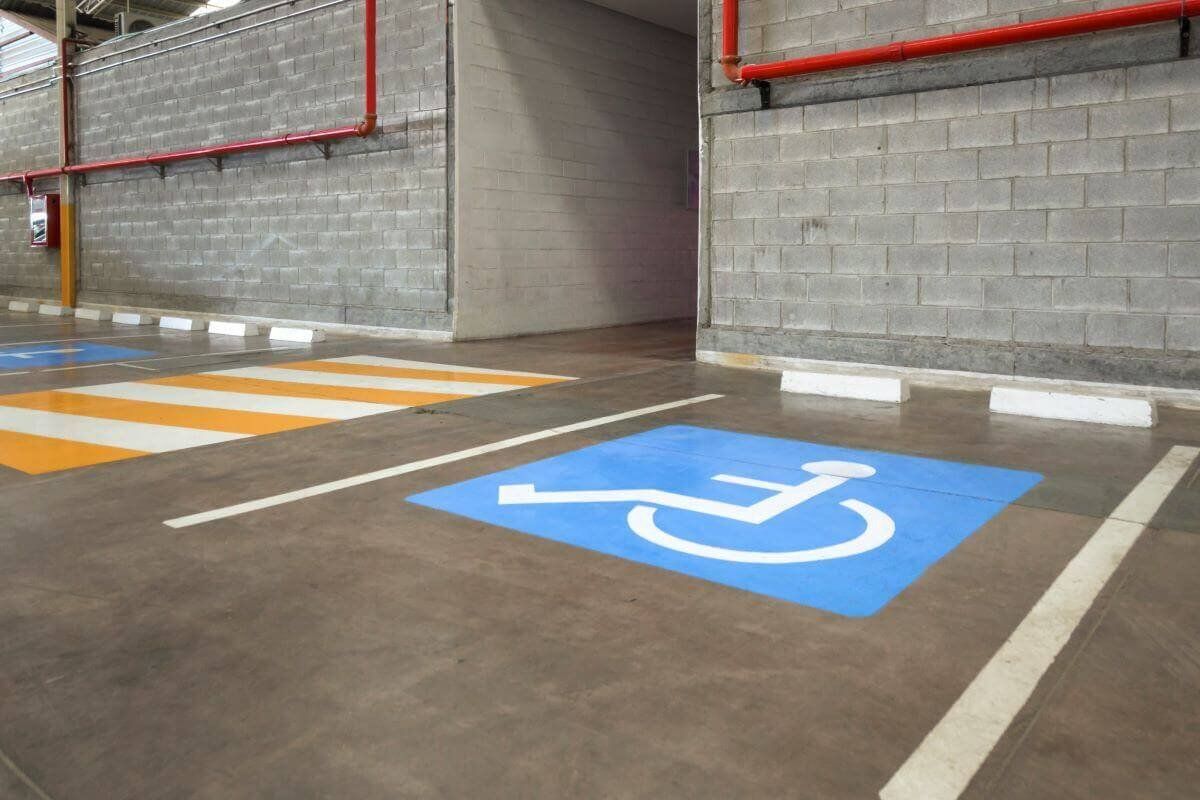 Estacionamientos para Personas con Discapacidad: ¿Qué Requisitos deben Cumplir?