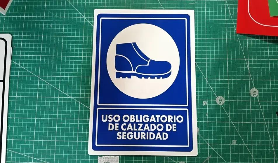 Señal de uso obligatorio de calzado de seguridad