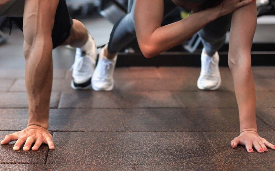 Pisos de Caucho para Gimnasio: ¿Cómo Elegir el Grosor?