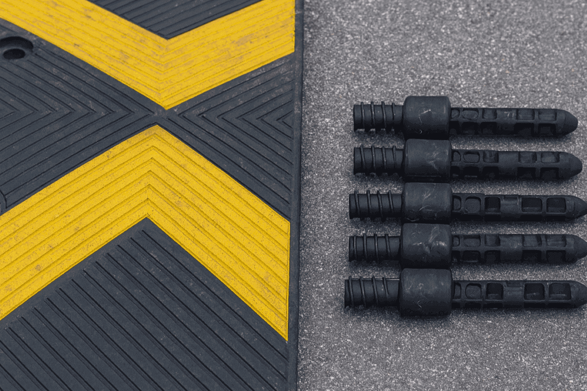 ¿Qué Considerar al Elegir tus Reductores de Velocidad de Caucho?