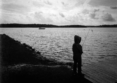 Junge beim Angeln. Junge beim Angeln.